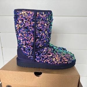 UGG Classic Short Stellar Sequin Medallion Sheepskin